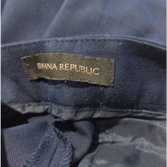 Banana Republic Medium Weight Navy 4 Pocket Capris Size 12 - Picture 3 of 4